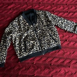 Lightweight Leopard Print Zipper Top